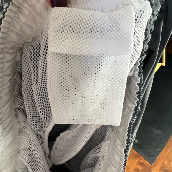 ☀️🌴 2 for $7 ☀️🌴 Swim Trunks - Picture 8 of 9